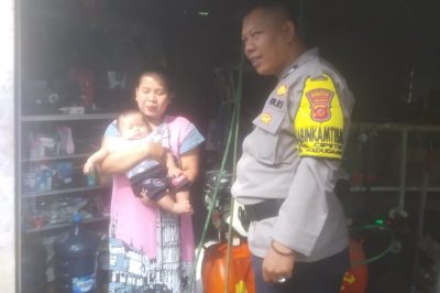 Monitoring Stunting Bhabinkamtibmas Polsek Kadudampit Laksanakan Sambang