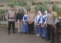 Polsek Lembursitu Lakukan Sambang Sekolah Antisipasi Bubaran Sekolah