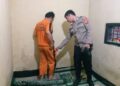 Pastikan Aman Terkendali, Kapolsek Sukalarang Didampingi Anggota Piket Cek dan Kontrol Tahanan