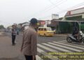 Polsek Lembursitu Tingkatkan Giat Pengaturan Lalulintas Pagi Hari