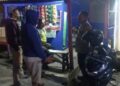 Patroli Dialogis Malam Hari Berikan Imbauan Kamtibmas Kepada Masyarakat Di Wilkum Polsek Sukalarang