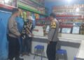 Cegah Peredaran Miras, Polisi Polsek Sukalarang Gencarkan Razia Miras Ke Kios – Kios Jamu