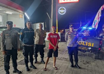 Polsek Kadudampit laksanakan KRYD malam minggu antisipasi gukamtibmas.