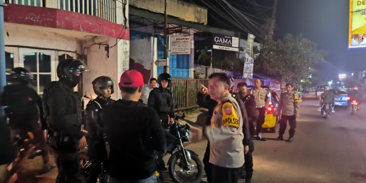 Antisipasi Terjadinya Gangguan Kamtibmas Kapolsek Citamiang Gelar Patroli KRYD.