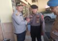 Kapolsek Cisaat Beri Kejutan Ulang Tahun Kepada Anggota yang Berulang Tahun