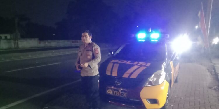 Antisipasi Gukamtibmas, anggota patroli  Polsek Warudoyong Polres Sukabumi Kota Gencar Laksanakan Patroli Malam Hari.