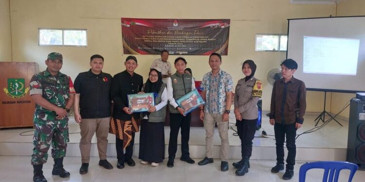 Bhabinkamtibmas Polwan Hadiri Acara Pelantikan dan Bimbingan Teknis PANTARLIH Tingkat Kelurahan Warudoyong Ta 2024