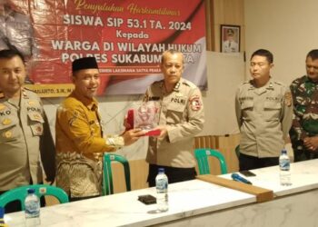 Senergitas TNI – Polri Bhabinkamtibmas Cimangkok Hadiri Sosialisasi Dana Desa 2024