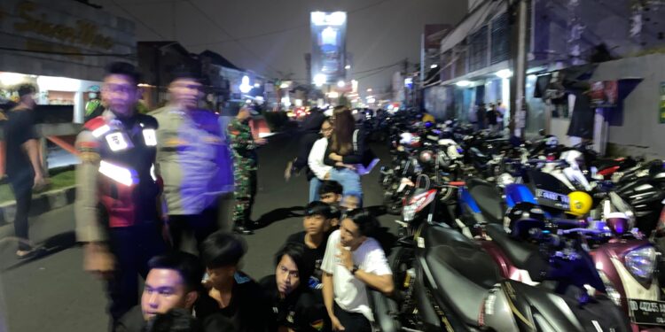 Polres Tasik Kota Gelar Patroli Gabungan TNI – Polri dan Satpol PP Antisipasi Geng Motor di Kota Tasikmalaya