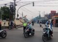 Gatur pagi, bentuk pelayanan personil polsek baros kepada masyarakat.