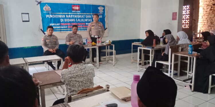 Giat MPLS Al Huda. Polsek baros sosialisasikan Ops. Patuh Lodaya 2024