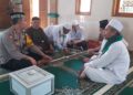 Ngariung bareng bersama Kapolsek Baros gelar tatap muka dengan pengurus DKM Masjid Al Muawannah menyampaikan pesan kamtibmas