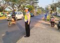 Gatur pagi. Berikan kelancaran Polsek baros sebar personil dititik rawan kemacetan