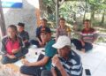 Pantau Situasi Wilayah, Bhabinkamtibmas Polsek Cikole Laksanakan Sambang Warga