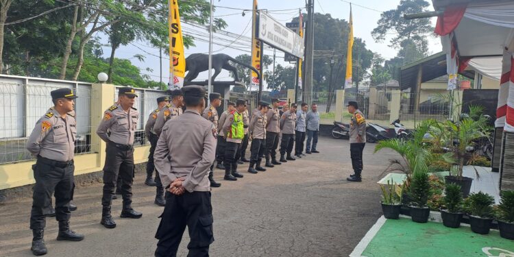 Polsek Citamiang Gelar Apel Pagi Sebagai Bentuk Kedisiplinan.