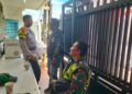 Sinirgitas TNI-POLRI Bhabinkamtibmas bersama Babinsa Kelurahan Tipar Sambangi Tokoh Masyarakat.