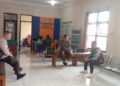 Bhabinkamtibmas Polsek Cibeureum Sambangi Warga / Perangkat Kelurahan  dan berikan himbauan Kamtibmas