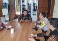Wujudkan Harkamtibmas, Bhabinkamtibmas Jayamekar Efektifkan Sambang Staf kelurahan Jayamekar