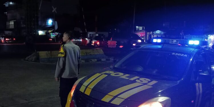 Kapolsek Citamiang Tingkatkan Patroli Strong Point Antisipasi Gangguan Kamtibmas Di Malam Hari