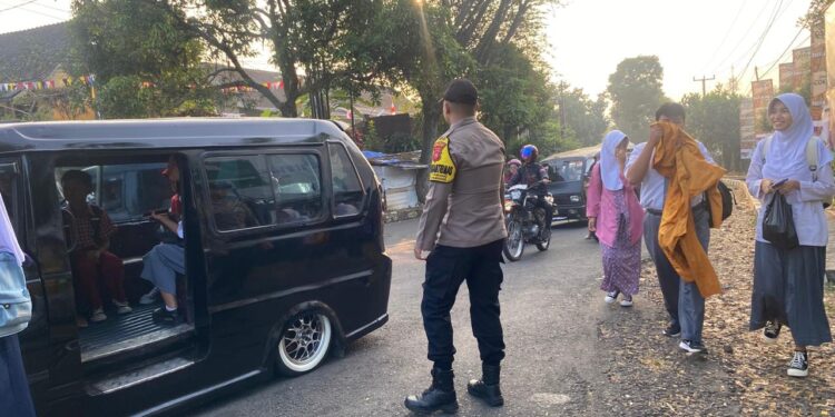 Gatur Pagi Hari, Polsek Citamiang Sebagai Bentuk Pelayanan Kepada Masyarakat