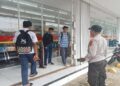 Sambangi Anak Sekolah Yang Nongkrong, Personil Polsek Cireunghas Berikan Himbauan