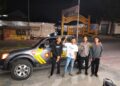 Bhabinkamtibmas Polsek Kebonpedes Himbau Warganya Agar Waspada Kejahatan Malam Hari