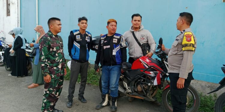Polsek Gunungguruh Bersinergi dengan Babinsa Sambangi Warga Untuk Tingkatkan Harkamtibmas