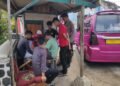 Patroli Polsek Kebonpedes Berikan Himbauan Kamtibmas Kepada Pengemudi Angkutan Umum di Pertigaan Cimuncang