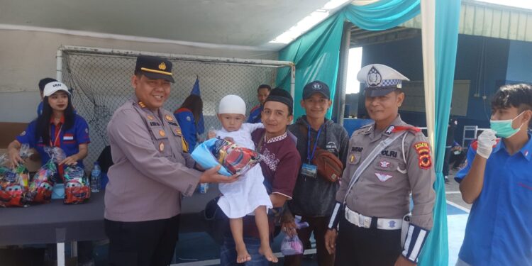 Kapolsek Sukalarang Menghadiri Acara Sunatan Masal HUT Kemerdekan RI Ke-79 dan HUT SPSI Ke-51 PT. Pratama Industri Abadi