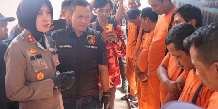 Tipu Korban Hingga Ratusan Juta, 7 Sindikat Pengganda Uang di Sukabumi Diringkus Polisi