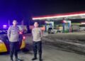 Polisi Sambangi SPBU Malam Hari, Sampaikan Pesan Kamtibmas