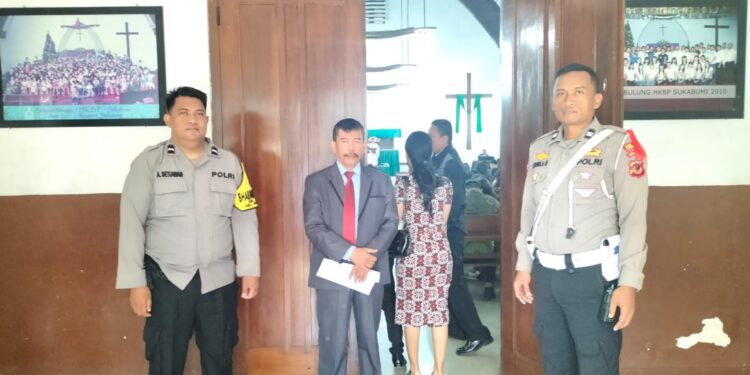 Pam Gereja, Sudah Menjadi Rutinitas Anggota Polsek Warudoyong