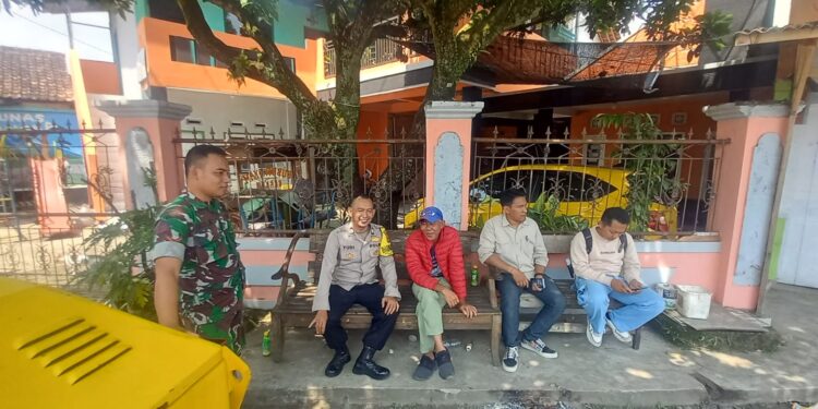 Cooling system menjelang pilkada serentak 2024. Polsek baros gelar Harkamtibmas sambangi warga