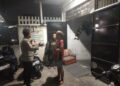 Patroli Malam Polsek Gunungpuyuh Sambangi Pemuda Nongkrong untuk Berikan Himbauan Kamtibmas