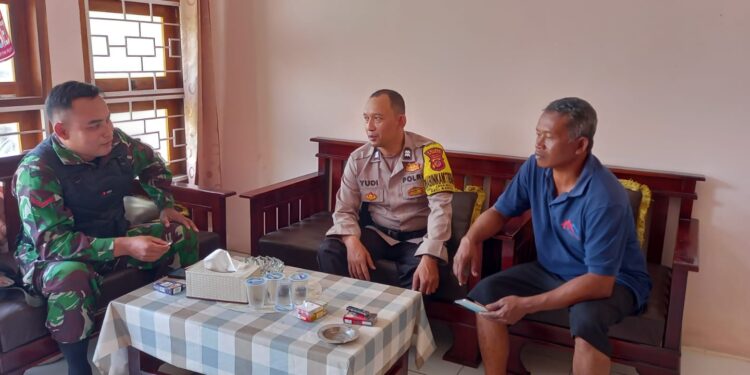 Sinegritas TNI-Polri gelar Cooling System bersama warga Cicadas kaler  jaga Harkamtibmas