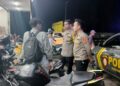 Polsek Sukalarang Patroli Toko Minimarket dan Dialogis dengan  Masyarakat
