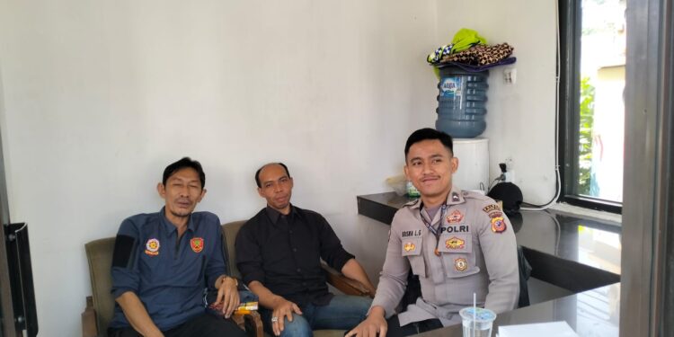 Ciptakan rasa aman, Patroli sambangi dan jalin Silaturrahmi  Kamtibmas
