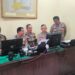 Lakatpuan Bhabinkamtibmas. Kapolsek laksanakan Zoom Meeting dengan Bhabinkamtibmas