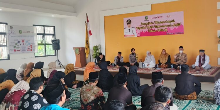 Personil Polsek Warudoyong, Hadiri Peringatan Maulid Nabi Muhammad SWA 1446 H Di Aula Kecamatan Warudoyong