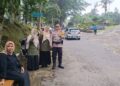 Sampaikan pesan kamtibmas Apabila ada gangguan kamtibmas, Bhabinkamtibmas Polsek Sukabumi Laksanakan diaolgis