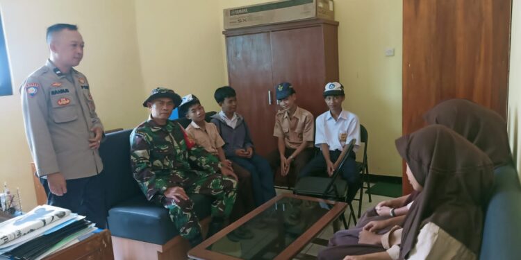 Polsek Sukaraja Berikan Penyuluhan Kepada Siswa dalam Menjaga Keamanan Diri dan Lingkungan Sekitar