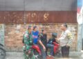 Bhabinkamtibmas Bersinergi dengan Babinsa Sambangi Warga Untuk Tingkatkan Harkamtibmas
