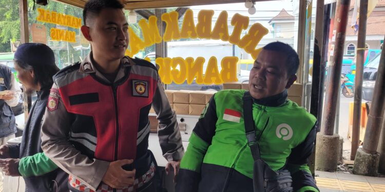 Polsek  Cisaat tingkatkan patroli dialogis jelang Pilkada 2024