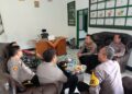 Ngariung bareng Kapolsek Rayon Selatan bersinergi dan Danramil Baros wujudkan Keamanan dan Kenyamanan di Pemilu Damai.