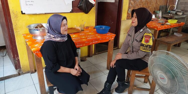 Jaga Kondusifitas Pilkada Serentak 2024 Bhabinkamtibmas Lakukan Sambang Kepada Warga Binaan
