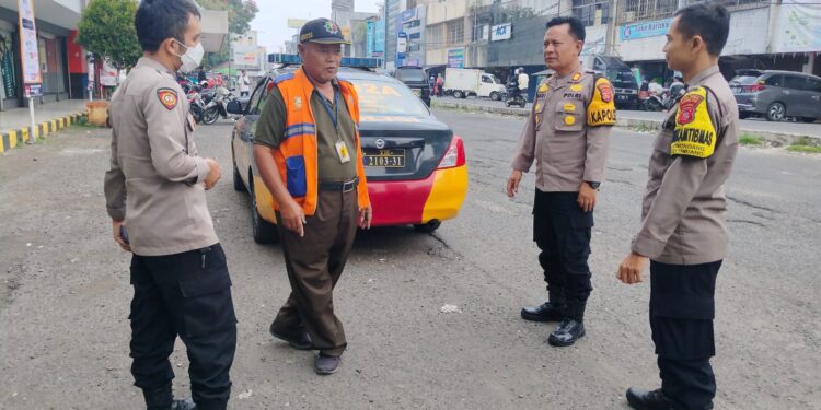 Guna menciptakan Keamanan dan Kondusif Dalam Menghadapi Tahapan Pilkada Serentak 2024, Polsek Citamiang Patroli Dialogis.