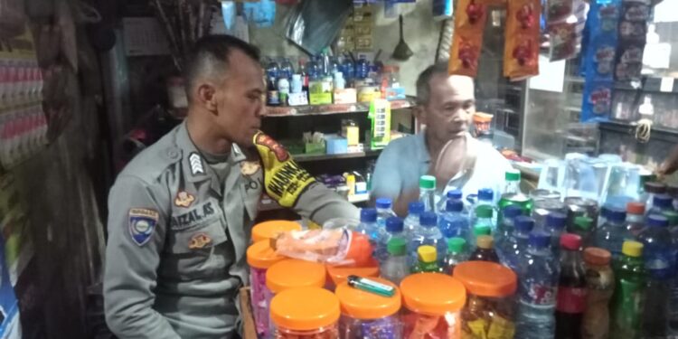 Bhabinkamtibmas Polsek Lembursitu sambangi warga binaan Jelang Pilkada Serentak 2024