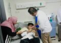 Pj Gubernur Bey Jenguk dan Berikan Santunan Untuk Santri Korban Longsor Pesantren Yaspida