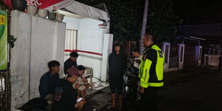 Antisipasi Gukamtibmas menjelang pilkada serentak pada malam hari, Polsek Gunungguruh tingkatkan Patroli dimalam hari