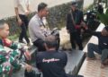 Sambangi Warga, Bhabinkamtibmas Polsek Warudoyong Sukabumi Ajak Jaga Kondusifitas Pilkada Serentak 2024